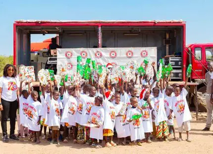 a-foula,-solibra-fait-vivre-la-magie-de-noel-aux-enfants-du-nord-ivoirien