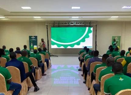 reunion-commerciale-a-koudougou-:-l’equipe-commerciale-et-marketing-fait-son-bilan-a-mi-parcours-de-2025