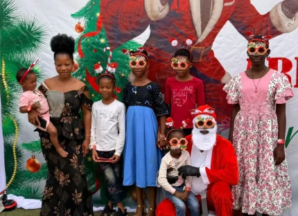 arbre-de-noel-2025-des-enfants-du-personnel-de-brakina